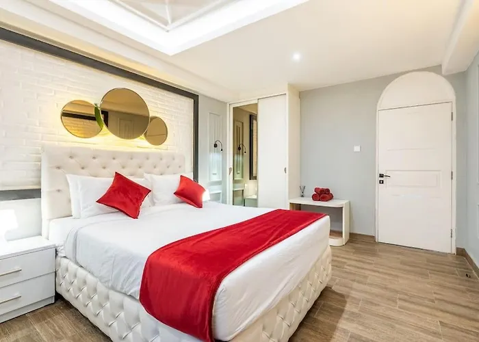 Villa Luxury Belvedere Bali In *